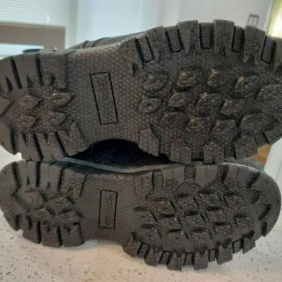 Deer Stags Walker Thinsulate Waterproof Comfort Hiker (Boys Size 4M)-NWOT (W/box - Picture 2 of 5